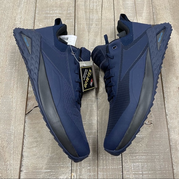 Reebok | Shoes | Rp75 Reebok Trail Cruiser Gtx Navy Sneakers | Poshmark